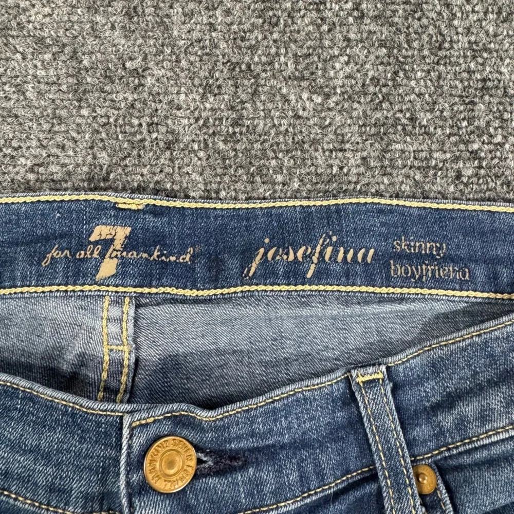 7 For All Mankind Josefina Skinny Boyfriend Distressed Jeans Size 32 Medium Wash